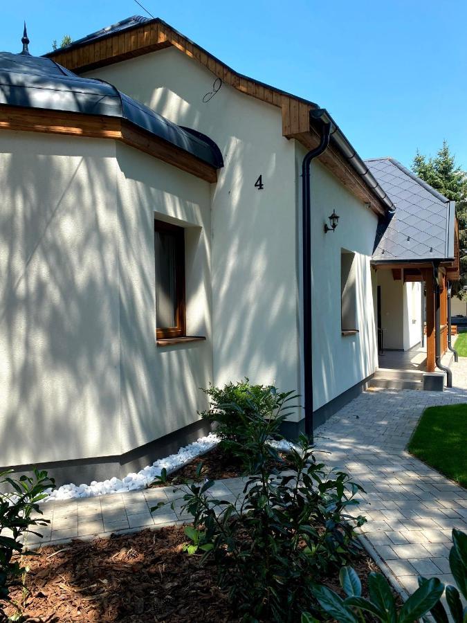 Hostal Karinthy ház Siófok Exterior foto