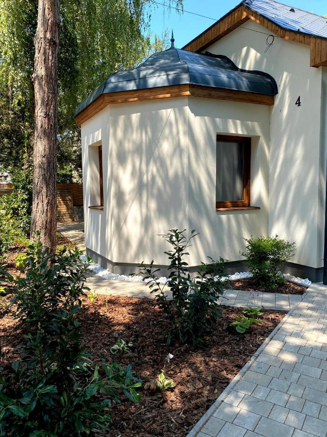 Hostal Karinthy ház Siófok Exterior foto