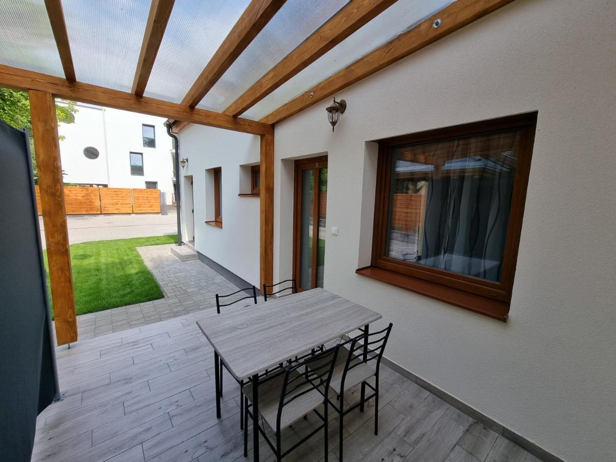 Hostal Karinthy ház Siófok Exterior foto